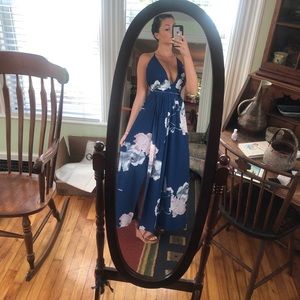 Floor length, floral dress! Size medium